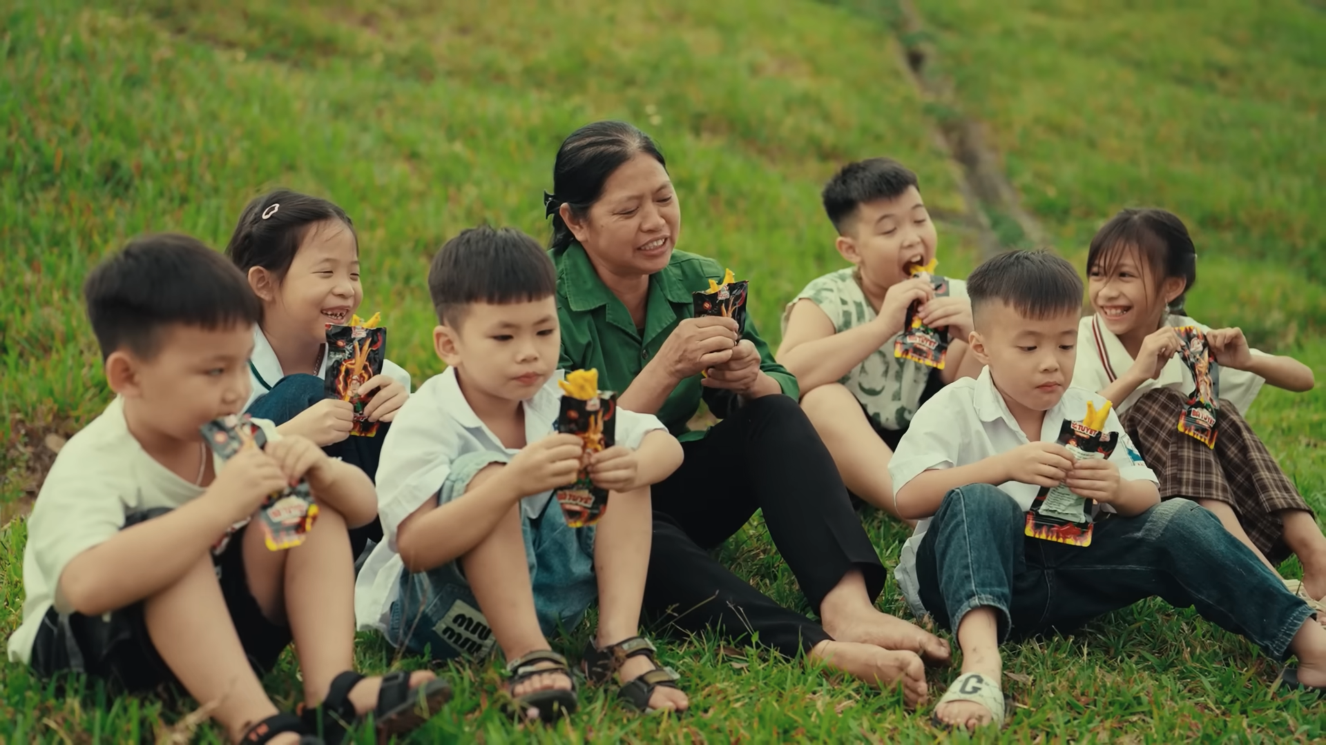 Nhà máy và quy trình chất lượng Ăn Cùng Bà Tuyết